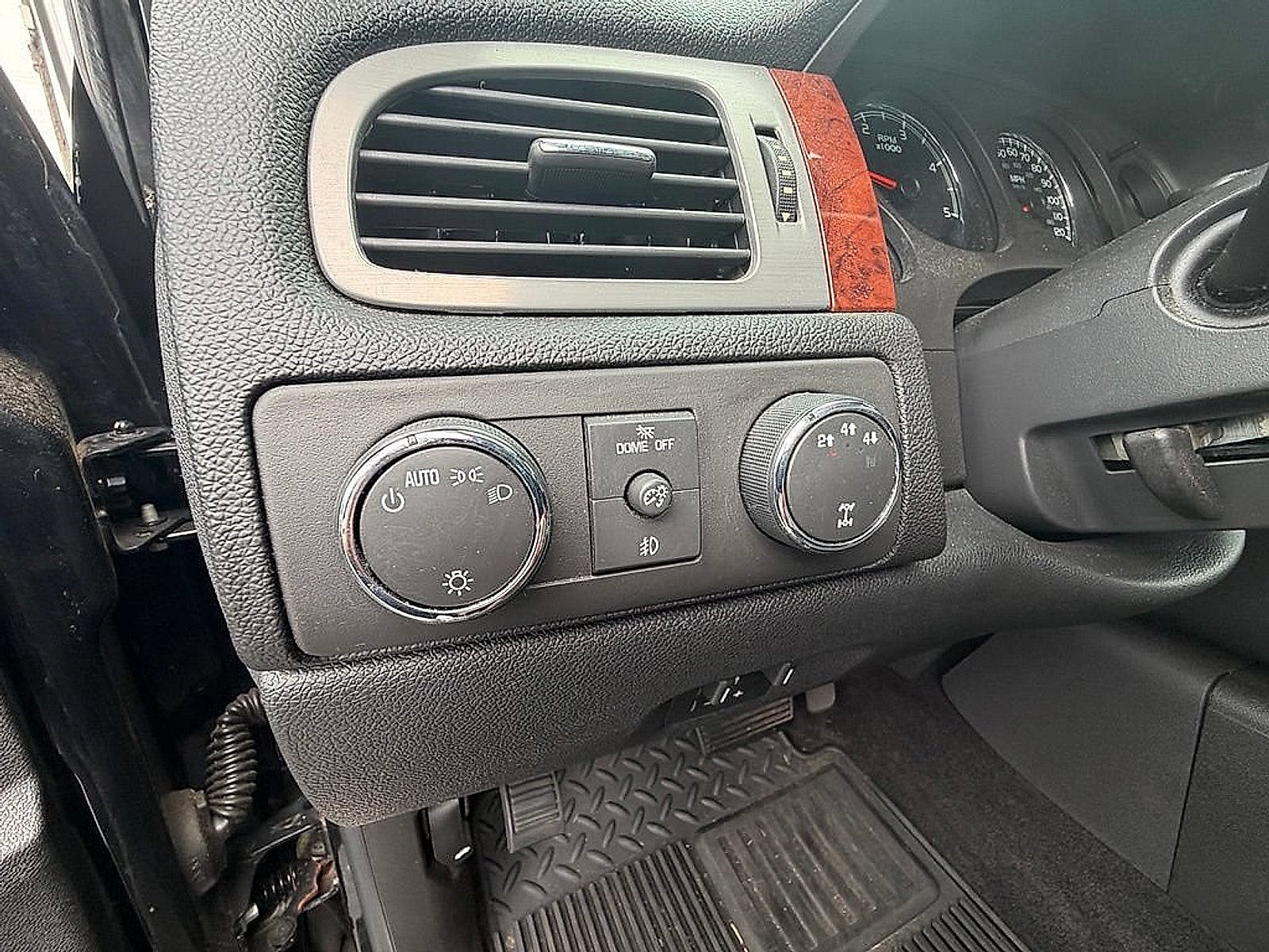 2011 Chevrolet Silverado 3500 HD DRW LTZ