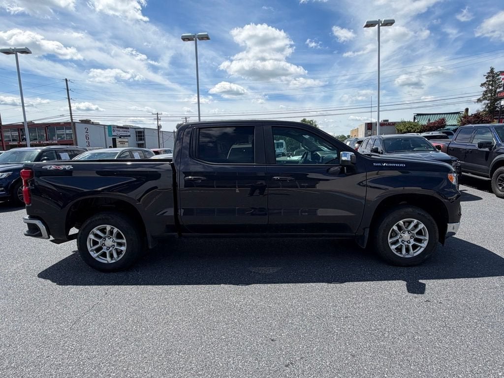 2022 Chevrolet Silverado 1500 LT (2FL)