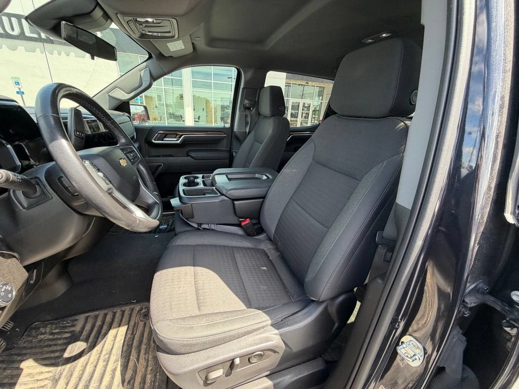 2022 Chevrolet Silverado 1500 LT (2FL)