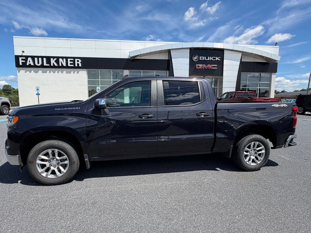 2022 Chevrolet Silverado 1500 LT (2FL)