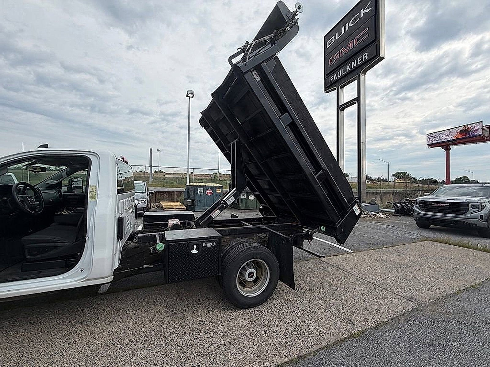 2018 GMC Sierra 3500 HD Chassis Cab NA
