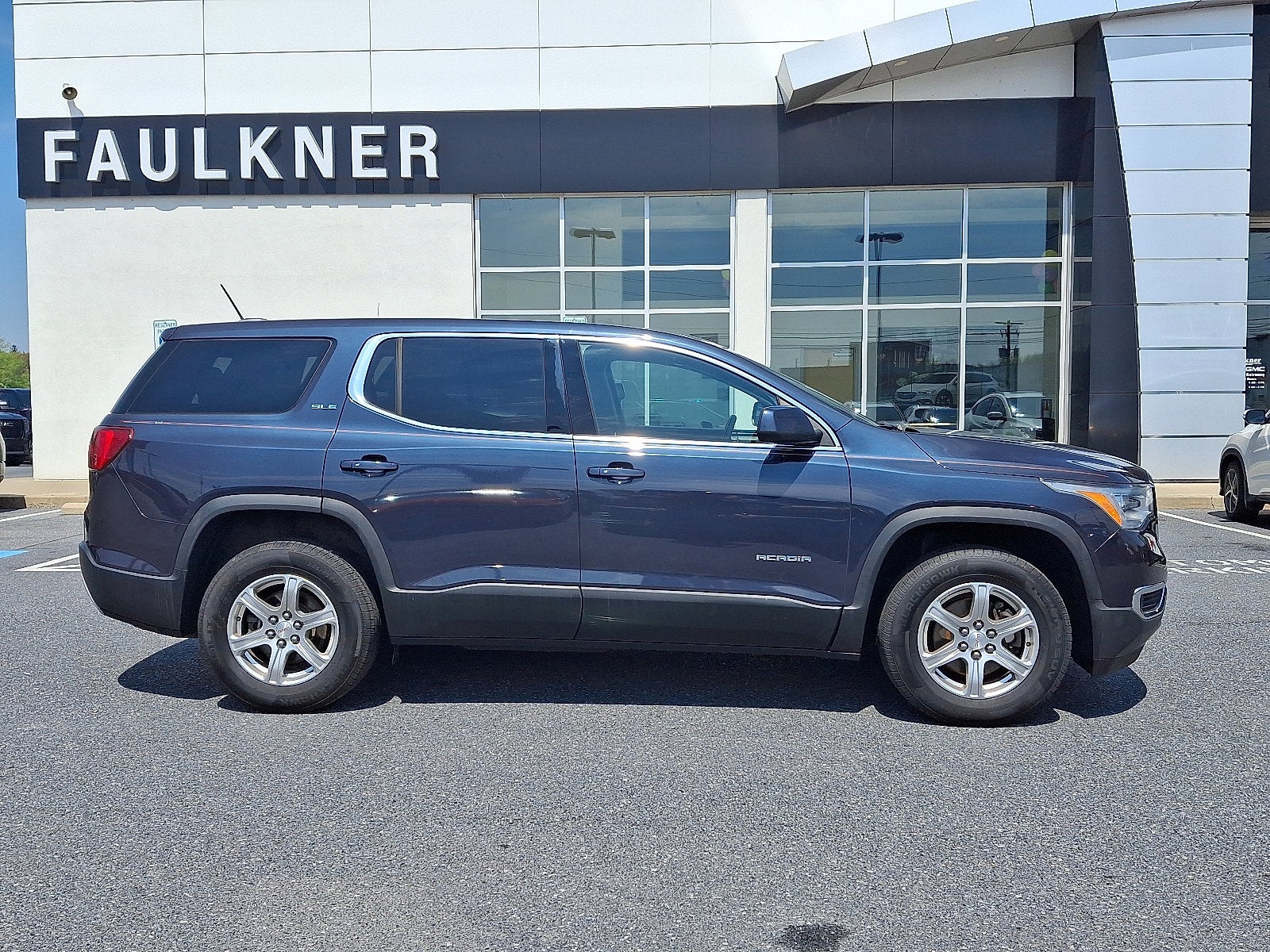 2018 GMC Acadia SLE