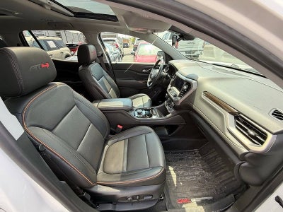 2023 GMC Acadia AT4