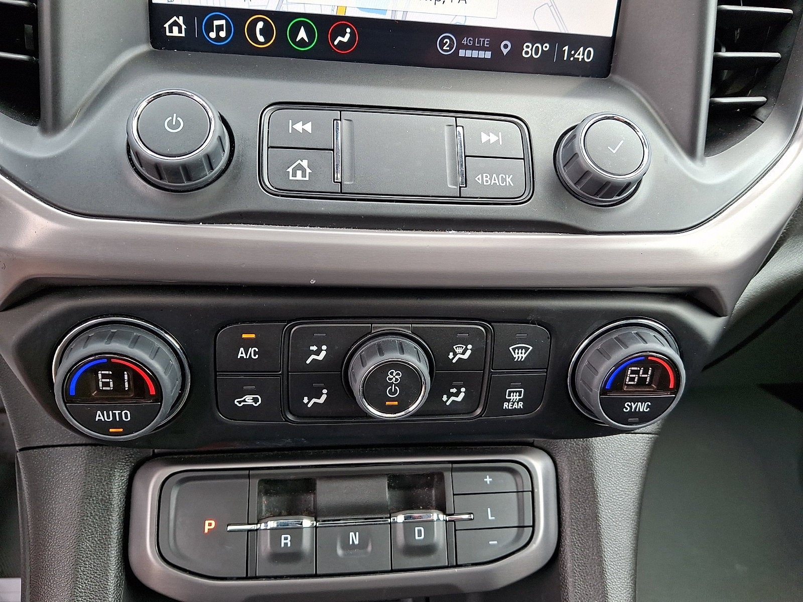 2023 GMC Acadia AT4