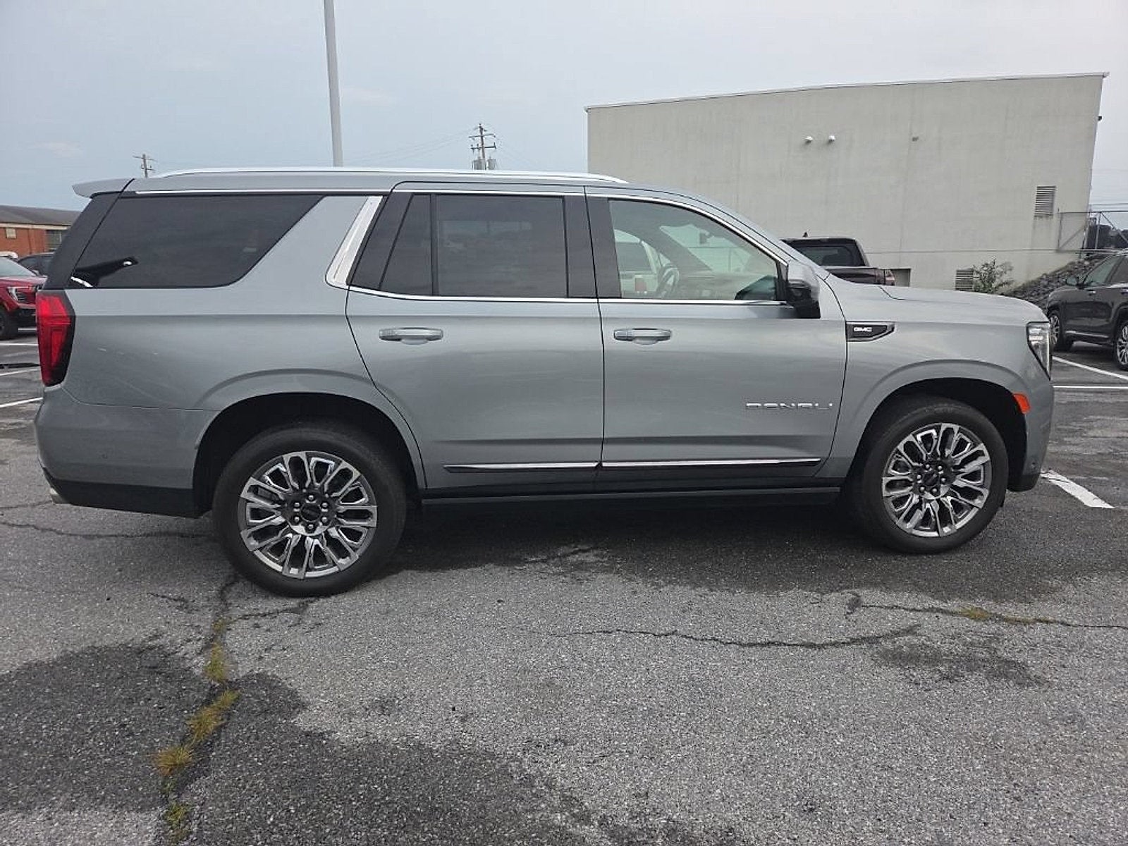 2024 GMC Yukon Denali Ultimate