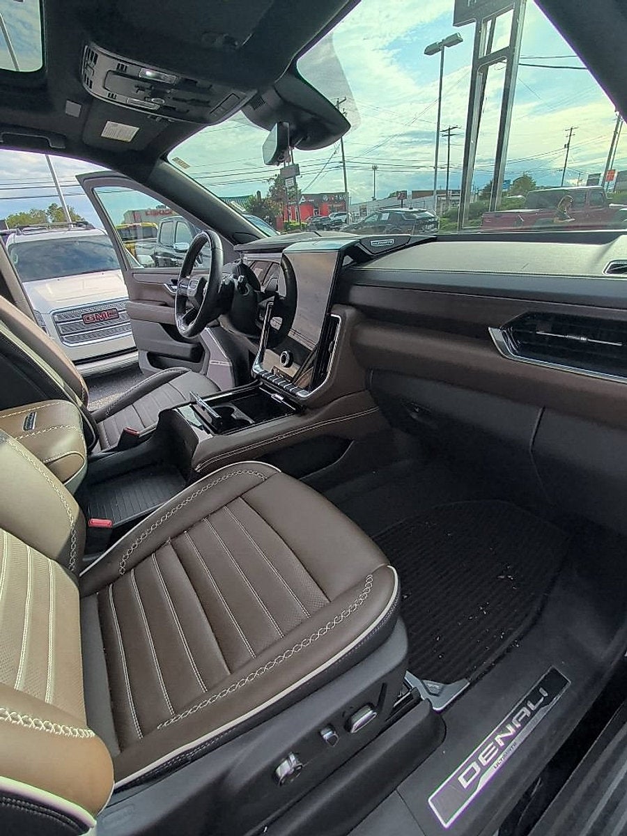 2025 GMC Yukon Denali Ultimate