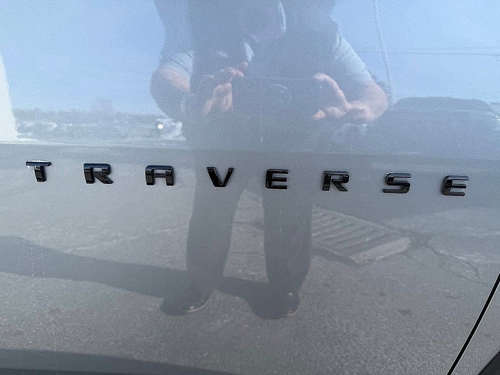 2023 Chevrolet Traverse RS