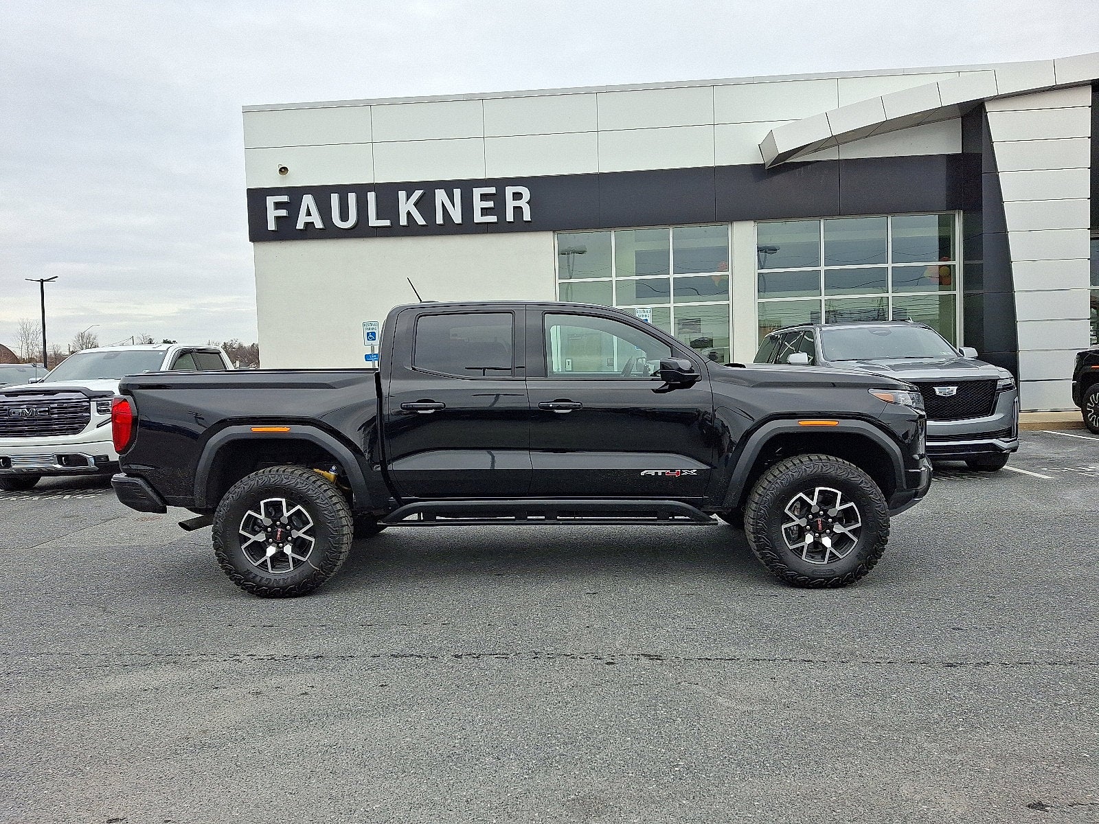 2024 GMC Canyon AT4X