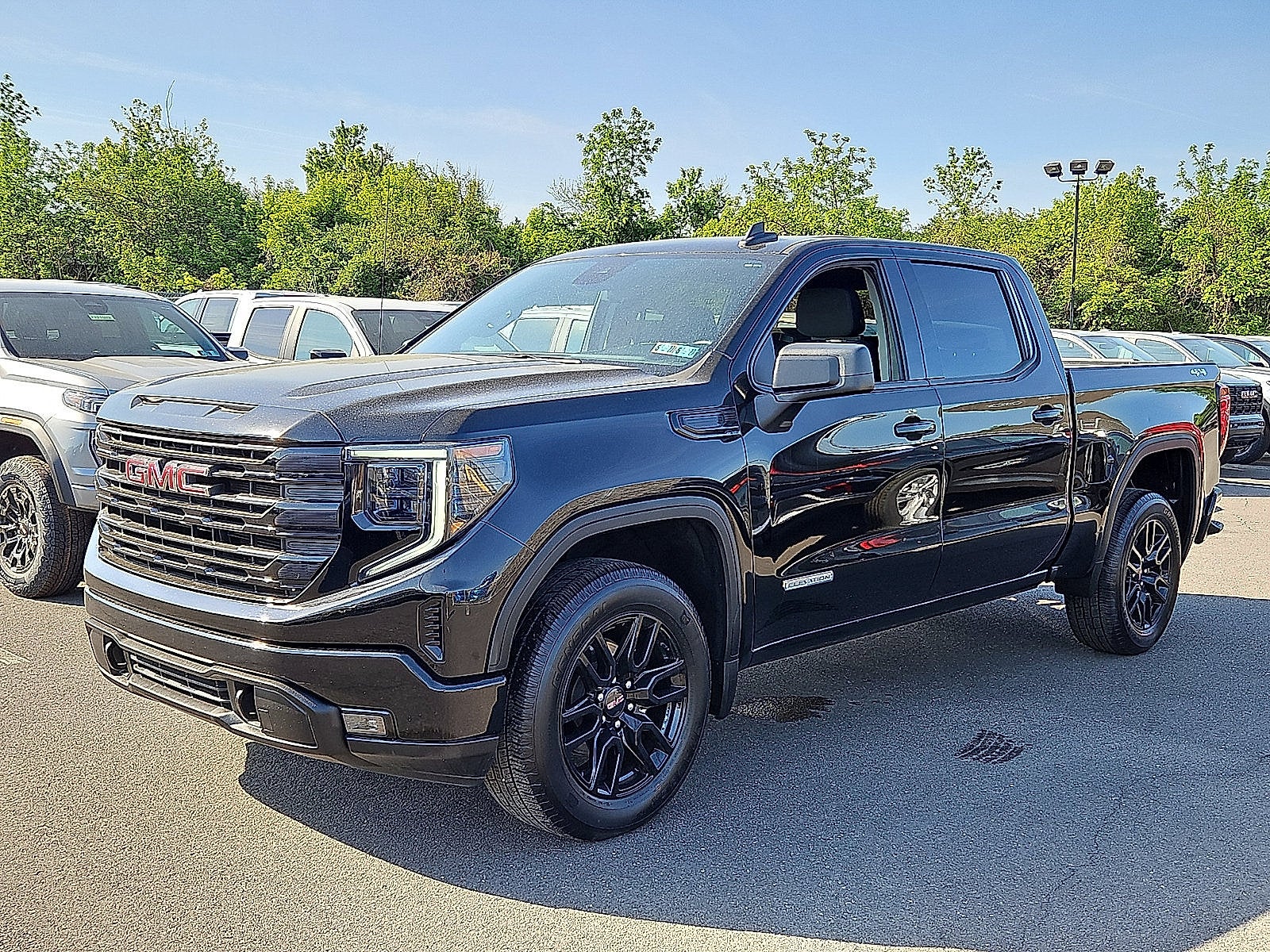 2023 GMC Sierra 1500 Elevation