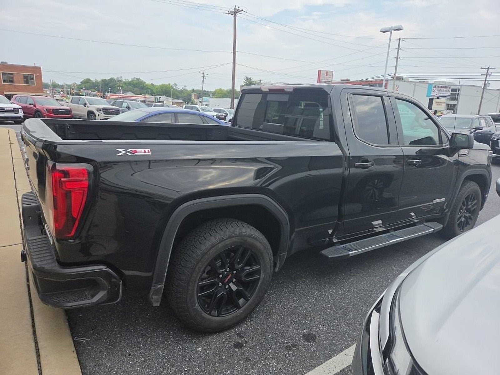 2023 GMC Sierra 1500 Elevation