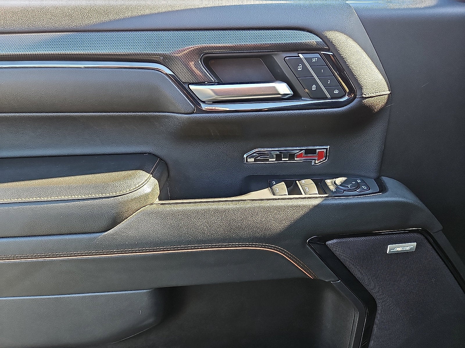 2024 GMC Sierra 1500 AT4