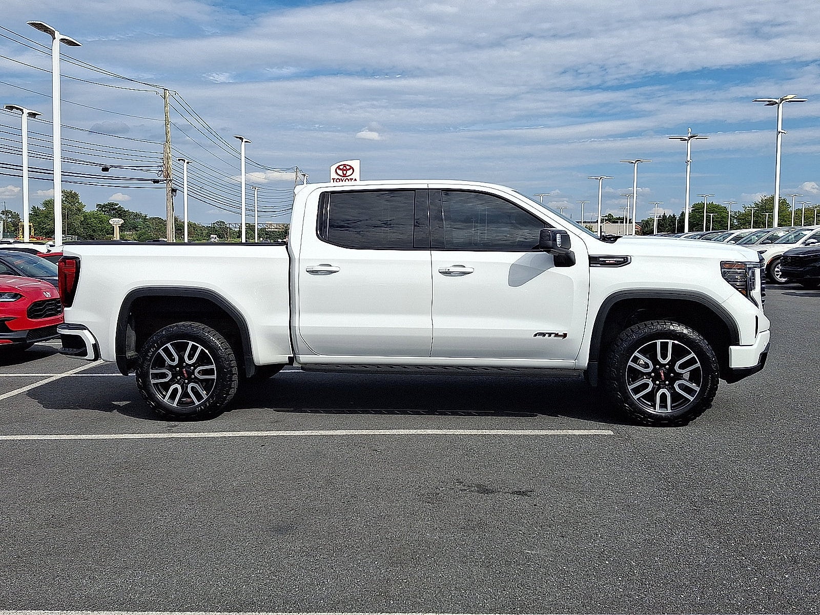 2023 GMC Sierra 1500 AT4