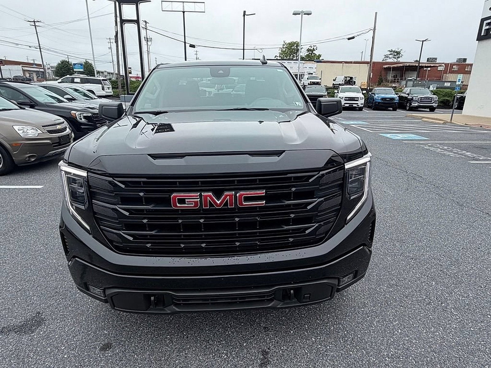 2023 GMC Sierra 1500 Elevation
