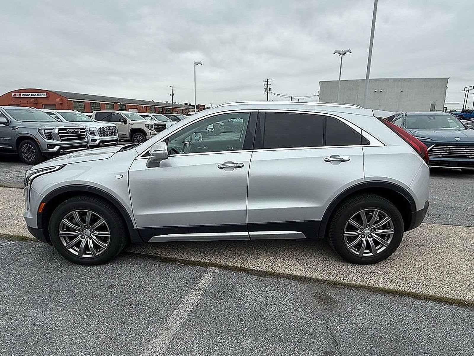 2019 Cadillac XT4 AWD Premium Luxury