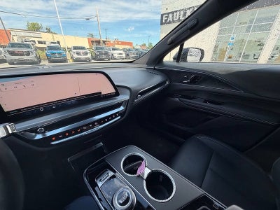2024 Cadillac LYRIQ Luxury 1