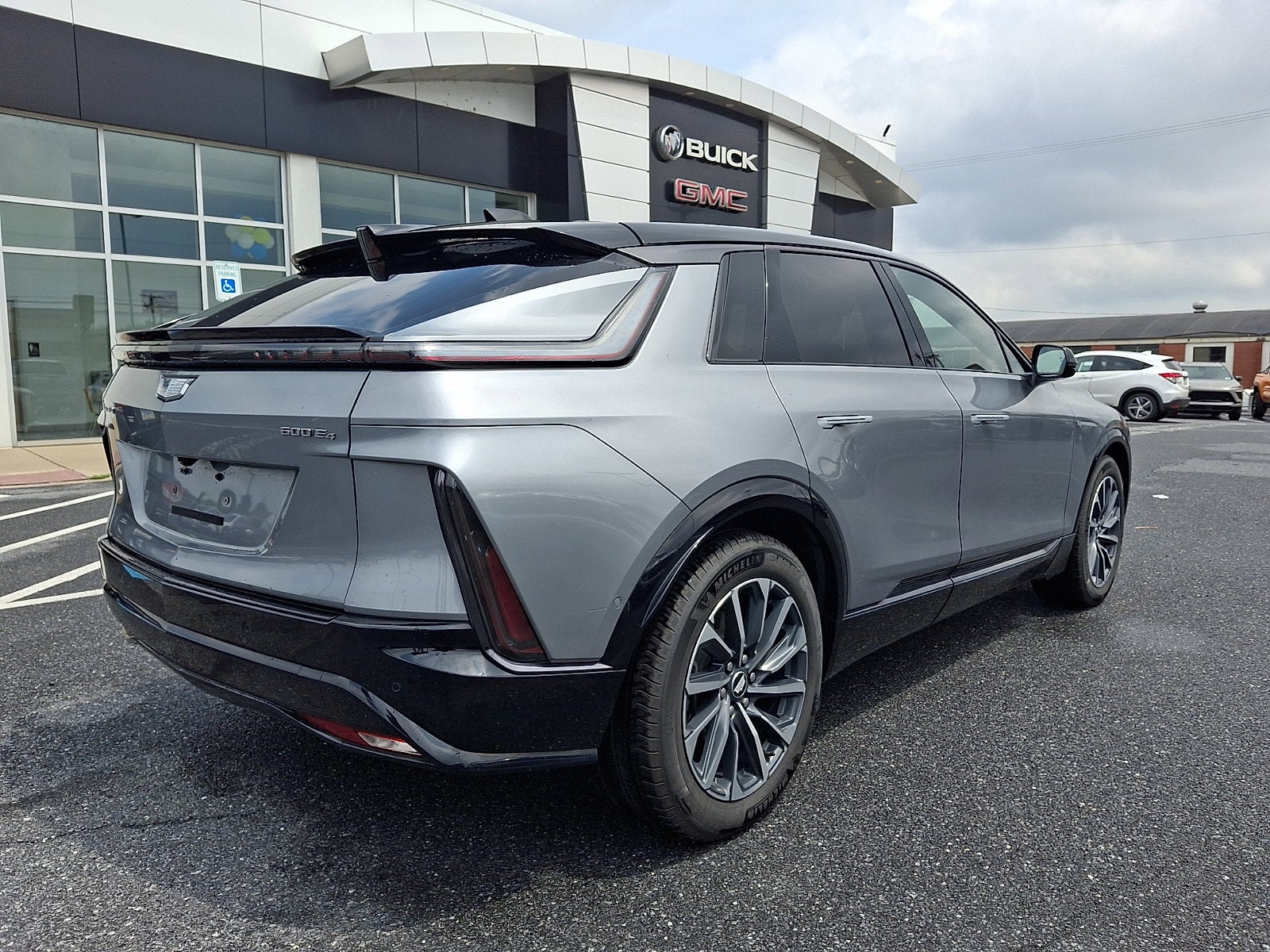 2024 Cadillac LYRIQ Sport 1