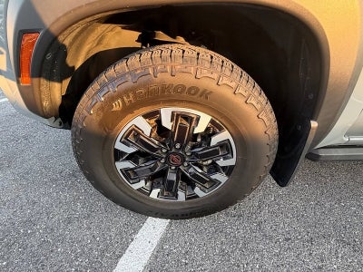 2024 Nissan Frontier Crew Cab PRO-4X 4x4