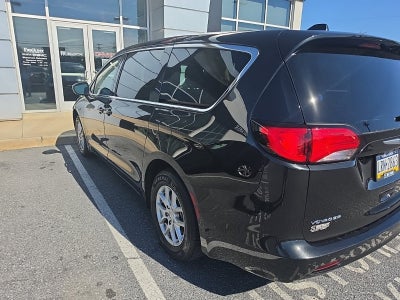 2020 Chrysler Voyager LX