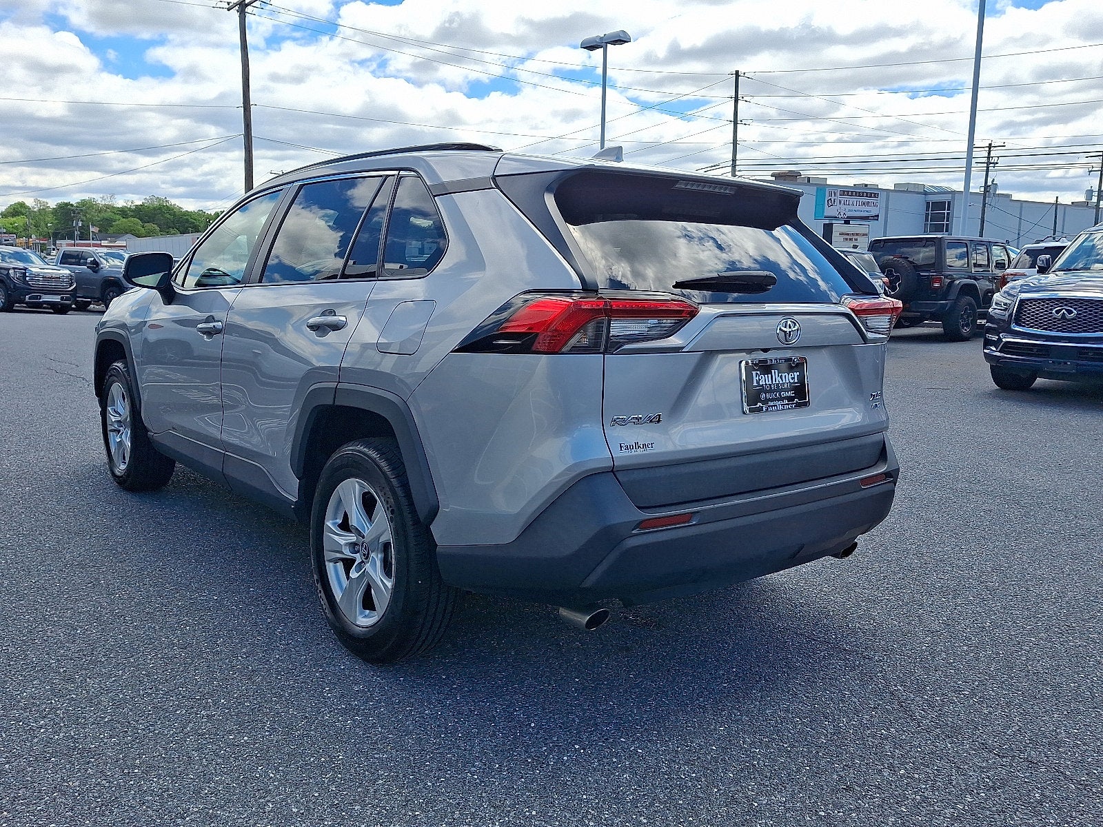 2021 Toyota RAV4 XLE