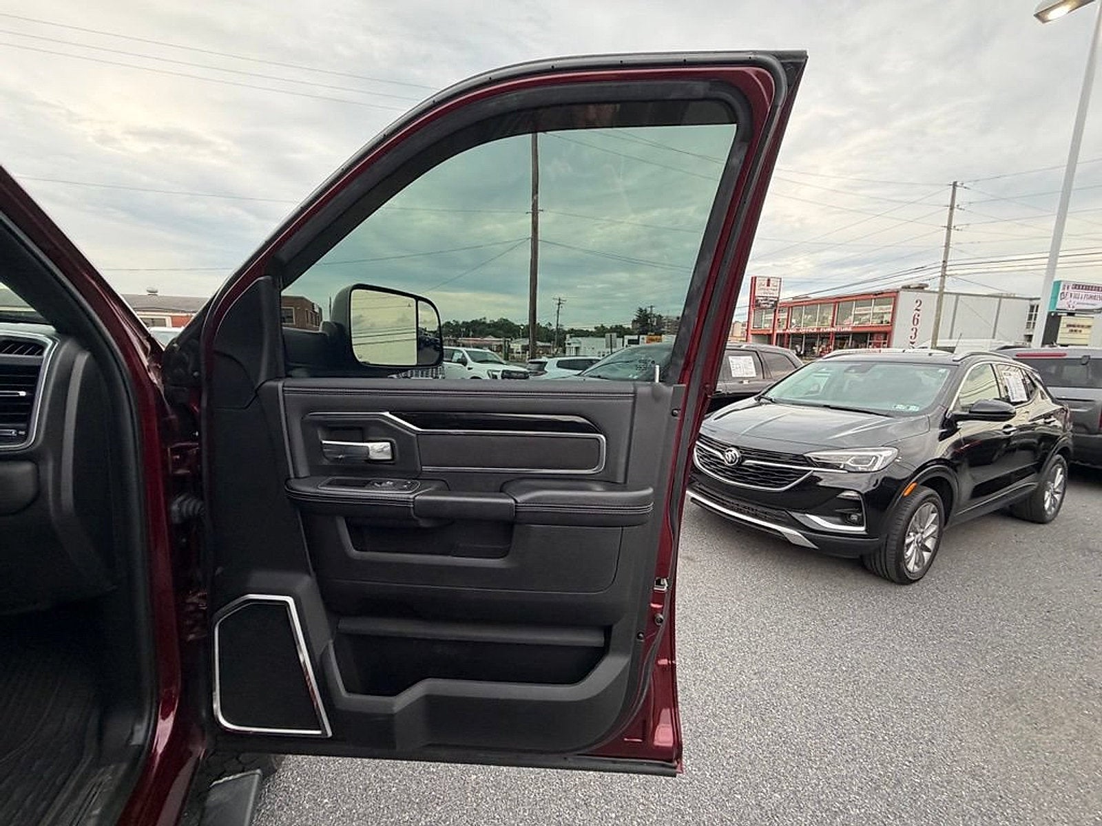 2021 RAM 2500 Laramie Crew Cab 4x4 6'4" Box