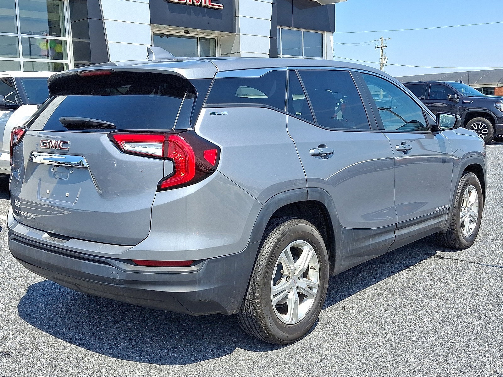 2024 GMC Terrain SLE