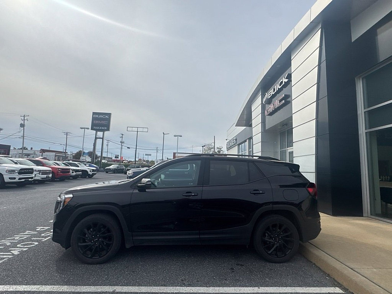 2023 GMC Terrain SLT