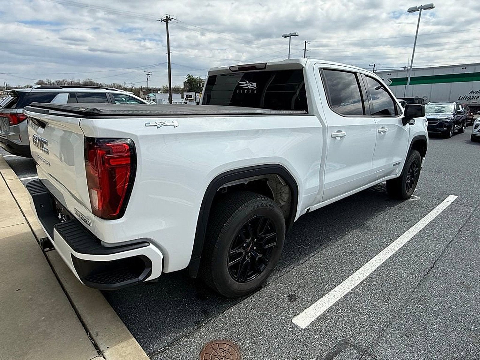 2024 GMC Sierra 1500 Elevation
