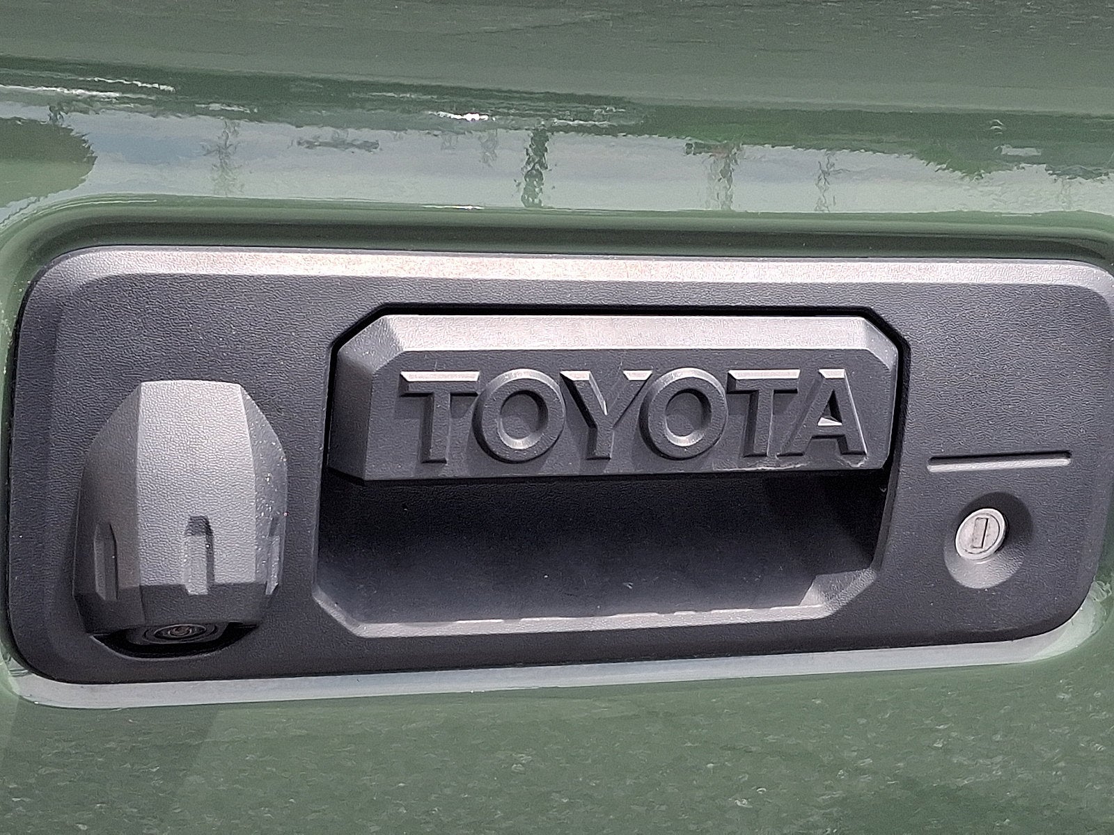 2022 Toyota Tacoma 4WD SR