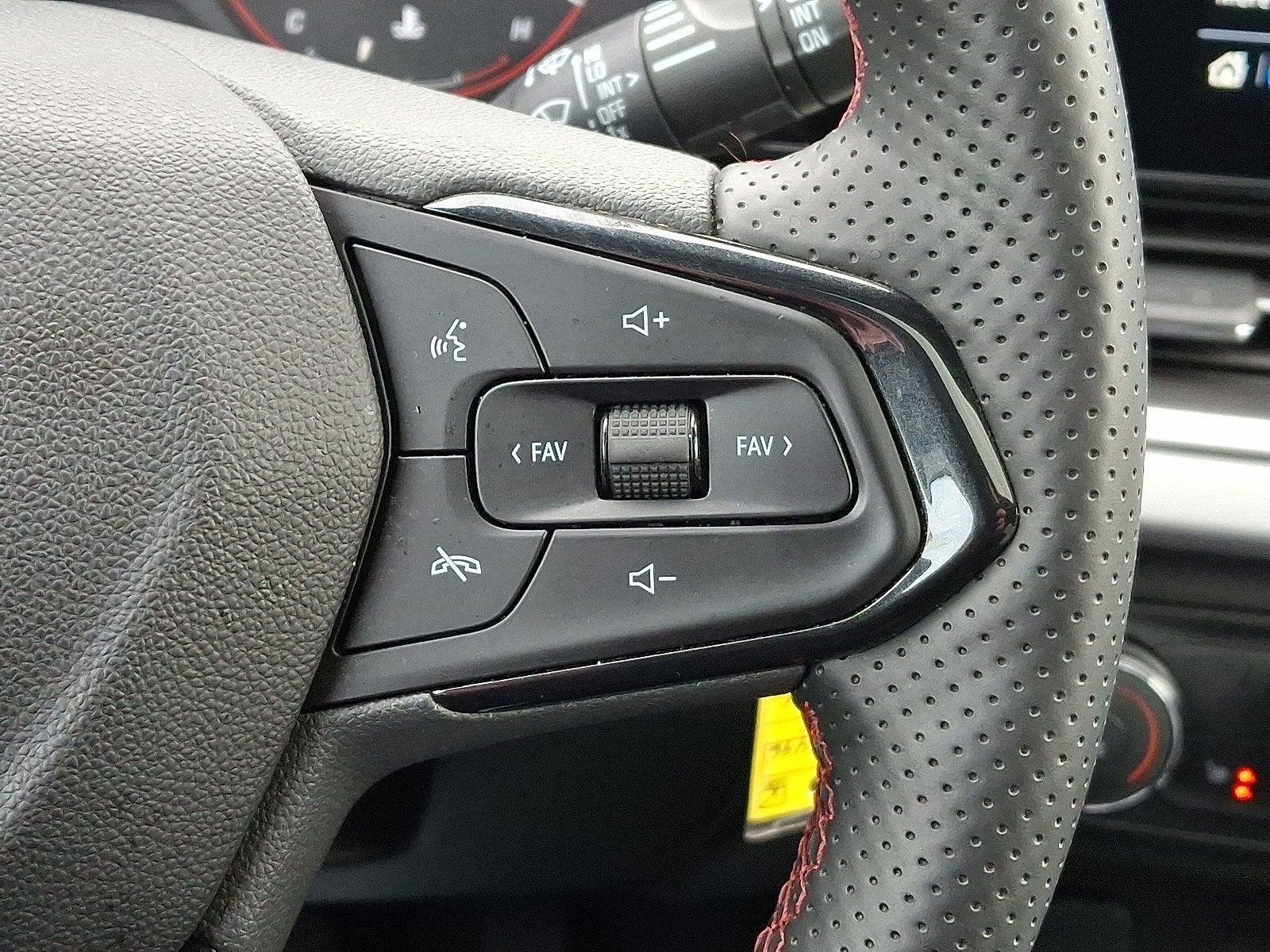 2025 Chevrolet Trax 1RS