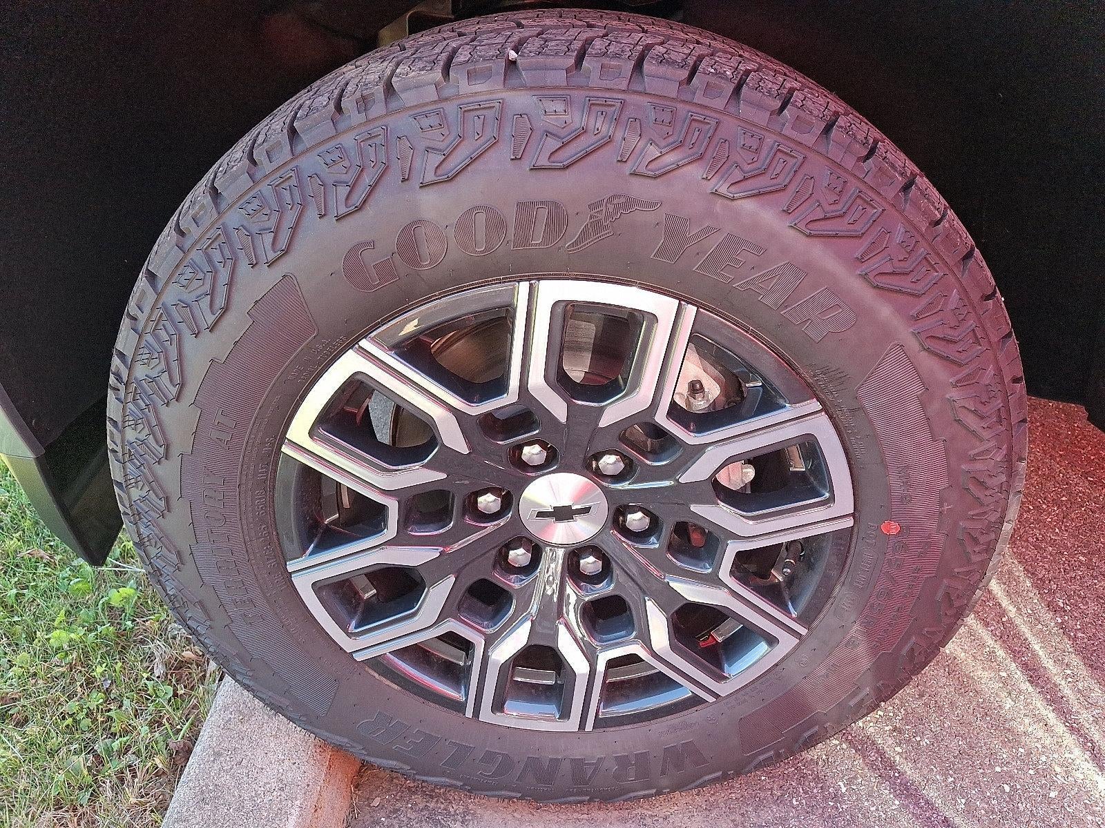 2026 Chevrolet Colorado Crew Cab Short Box 4-Wheel Drive Z71