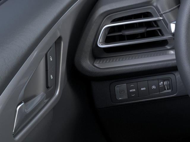 2025 Chevrolet Traverse LT w/2LT