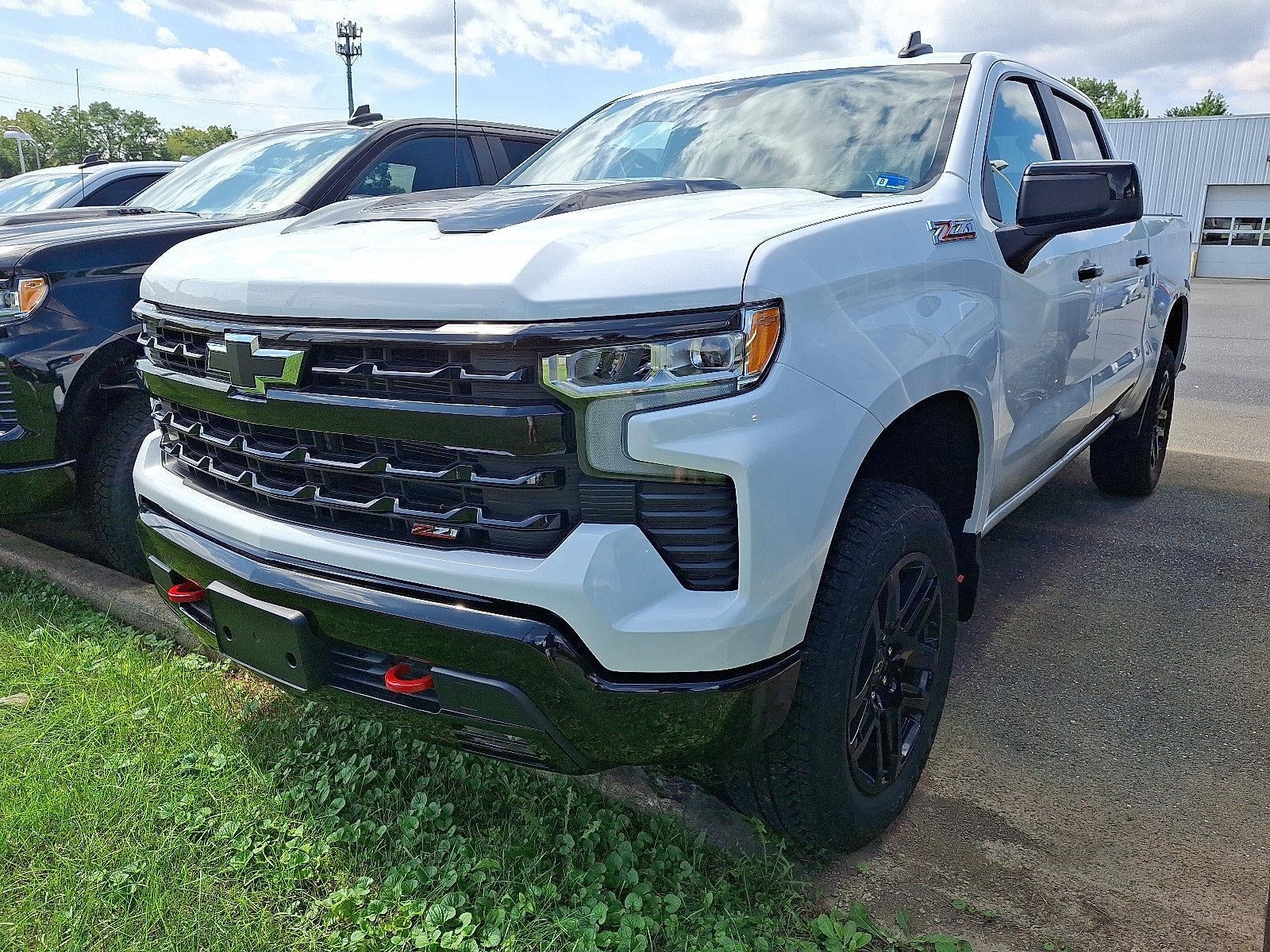 2026 Chevrolet Silverado 1500 Crew Cab Short Box 4-Wheel Drive LT Trail Boss