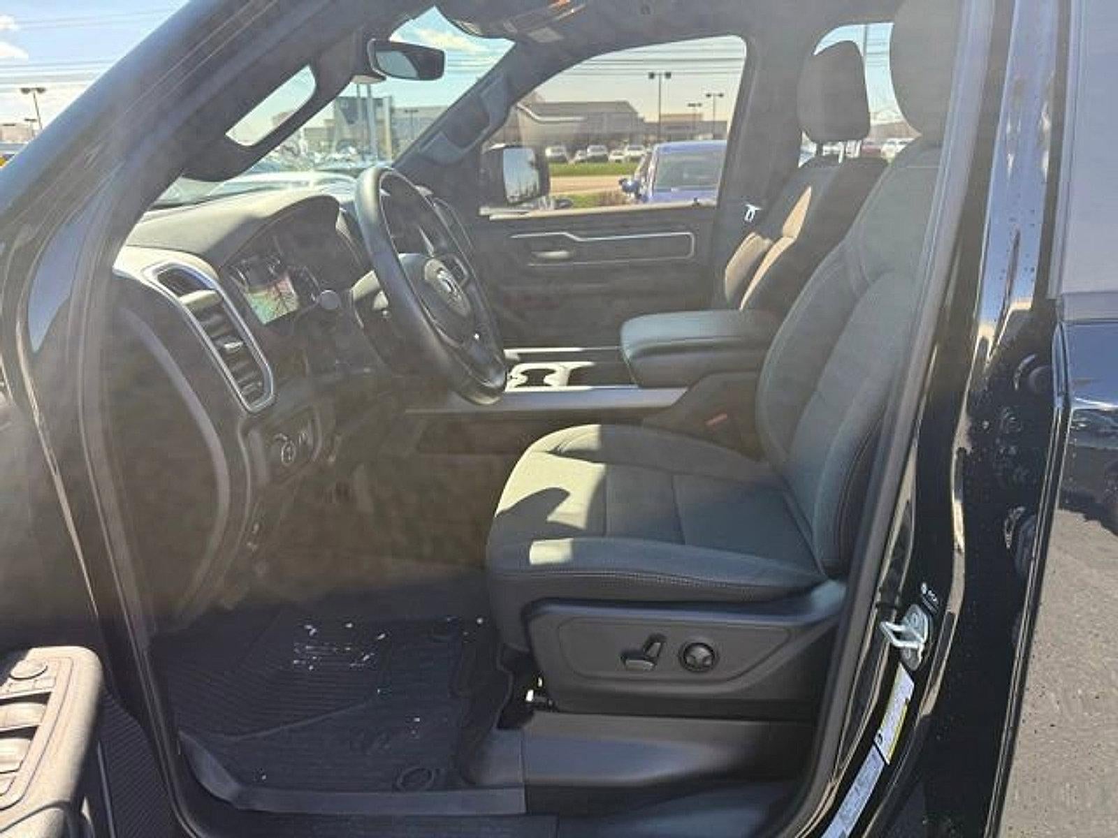 2023 RAM 1500 Big Horn 4x4 Crew Cab 5'7" Box