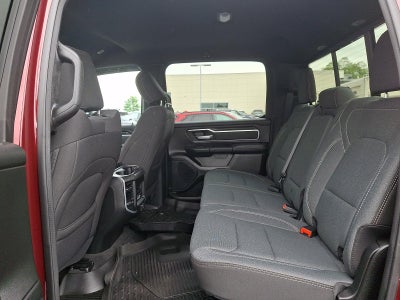 2022 RAM 1500 Big Horn 4x4 Crew Cab 5'7" Box