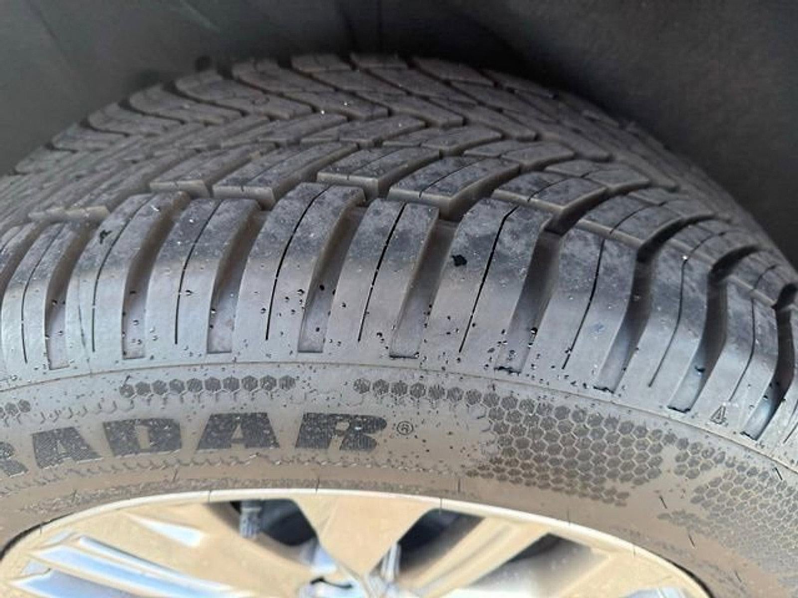 2025 Cadillac XT4 AWD 4dr Premium Luxury