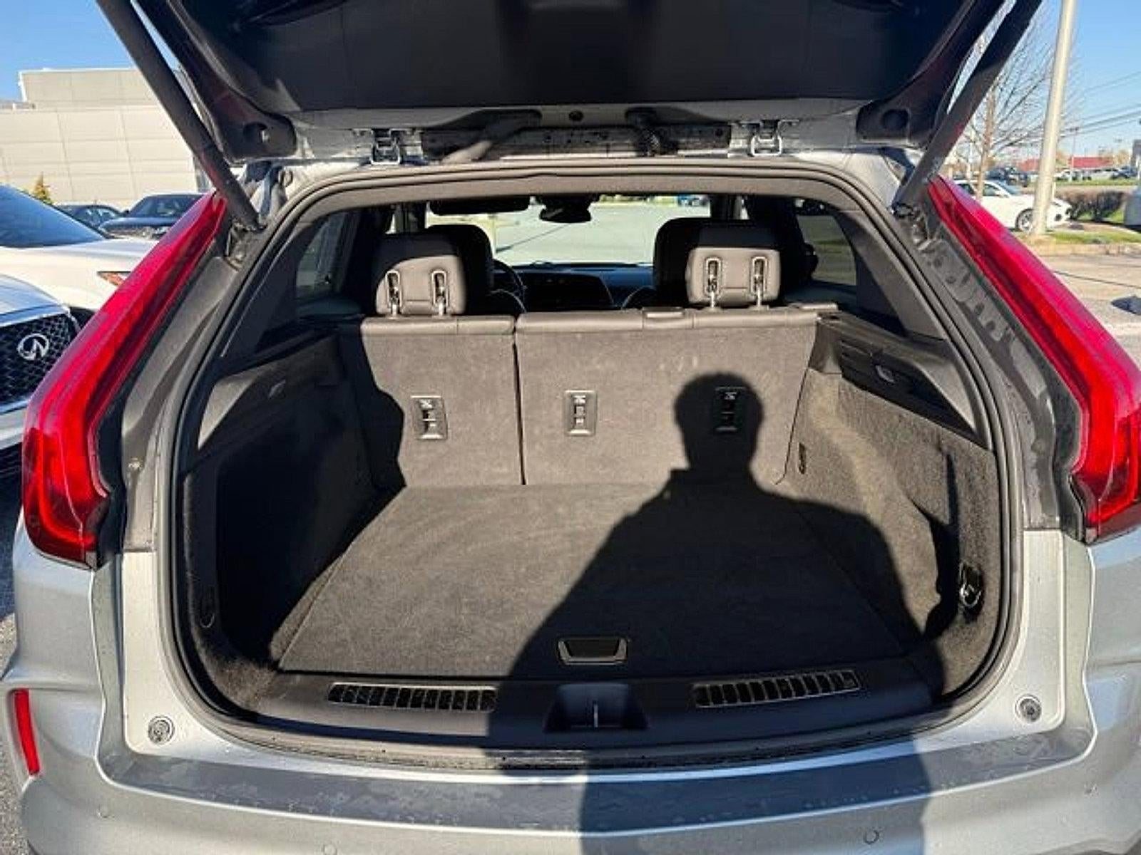 2025 Cadillac XT4 AWD 4dr Premium Luxury