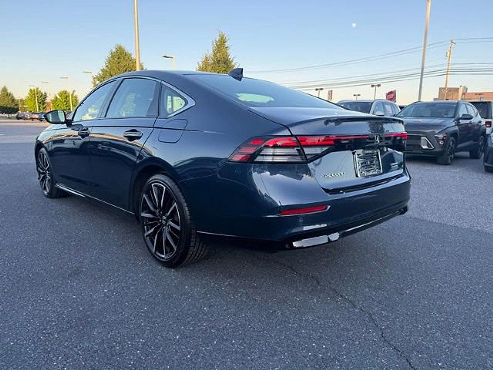 2023 Honda Accord Hybrid Touring Sedan w/o BSI
