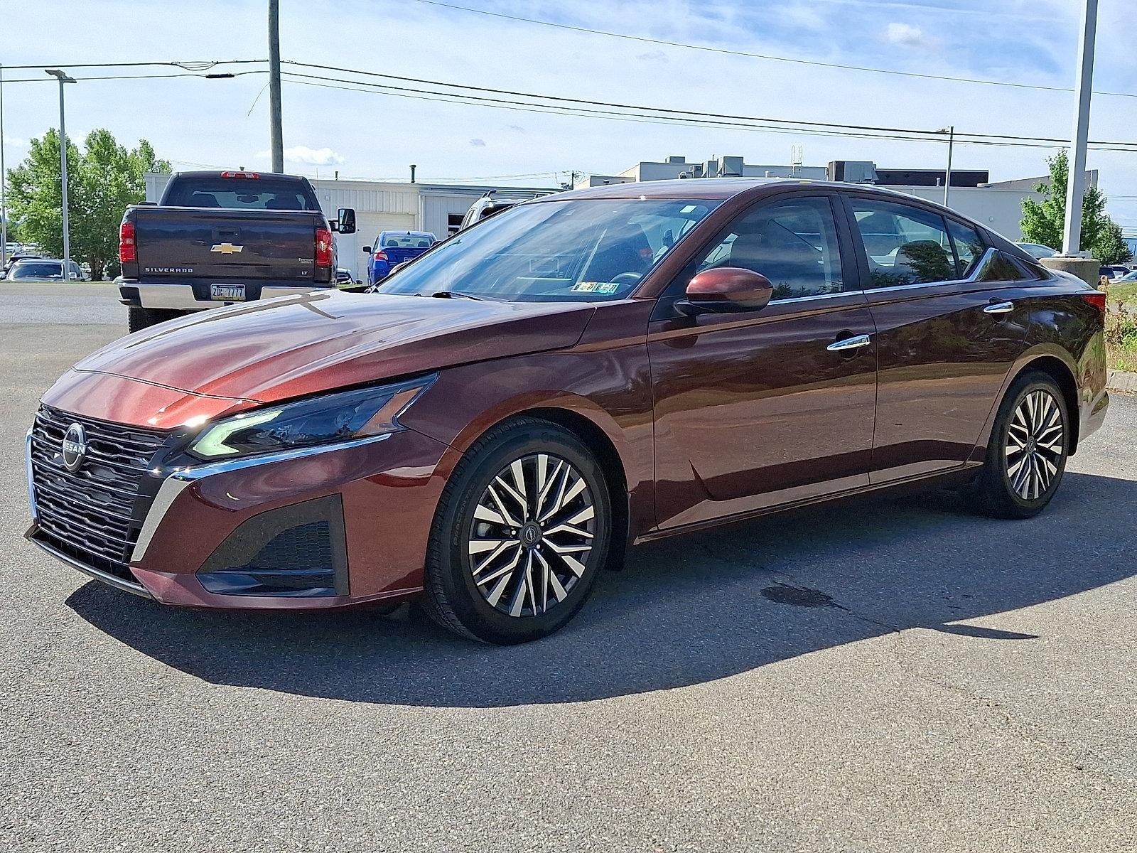 2024 Nissan Altima 2.5 SV Sedan