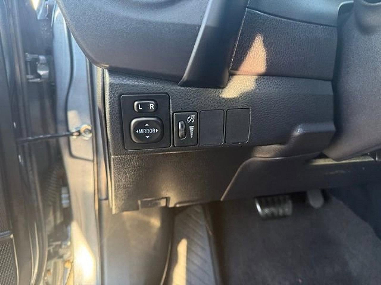 2018 Toyota Corolla SE CVT (Natl)