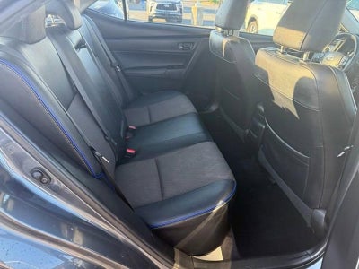 2018 Toyota Corolla SE CVT (Natl)