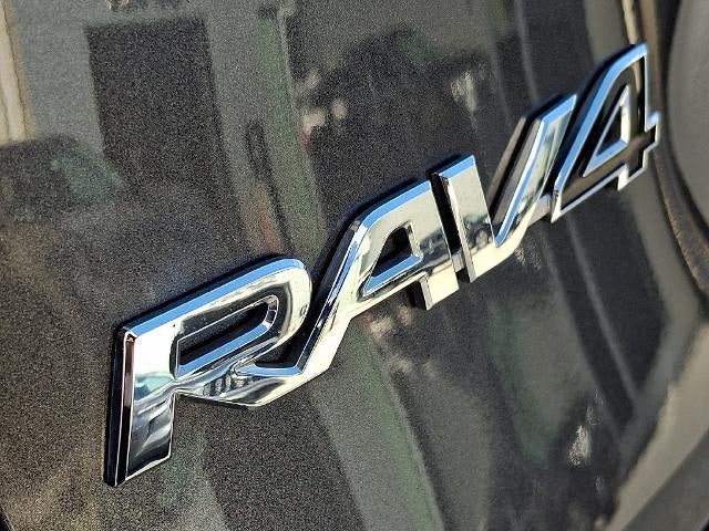 2023 Toyota RAV4 Hybrid XLE AWD (Natl)