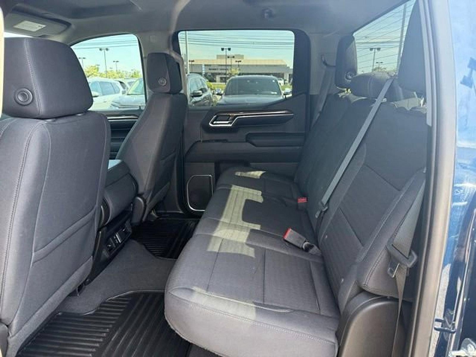 2023 Chevrolet Silverado 1500 Crew Cab Short Box 4-Wheel Drive LT 2FL