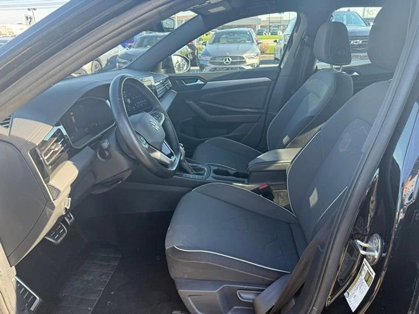 2025 Volkswagen Jetta Sport Auto