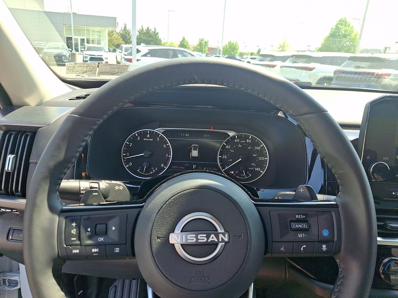 2025 Nissan Pathfinder SL 4WD