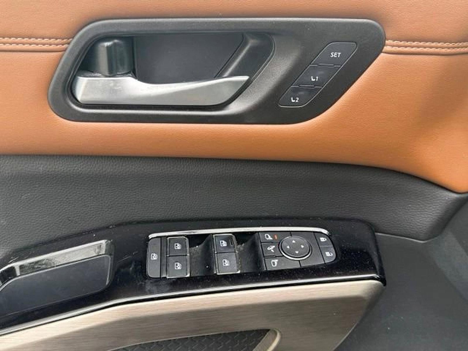 2023 Nissan Pathfinder Platinum 4WD
