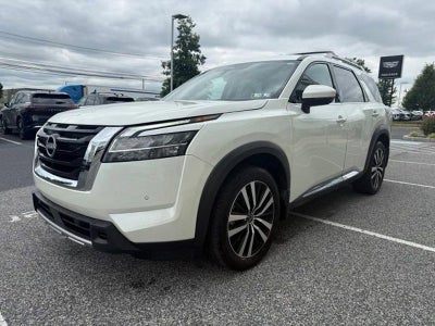 2023 Nissan Pathfinder Platinum 4WD