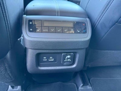 2023 Nissan Pathfinder Platinum 4WD