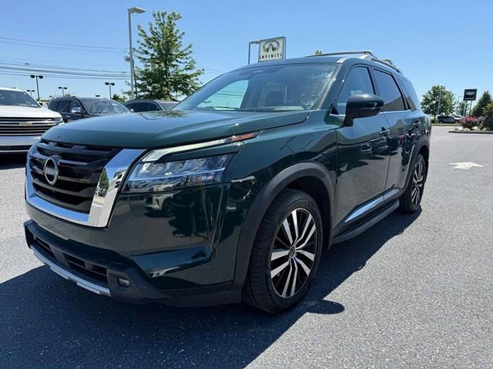 2023 Nissan Pathfinder Platinum 4WD