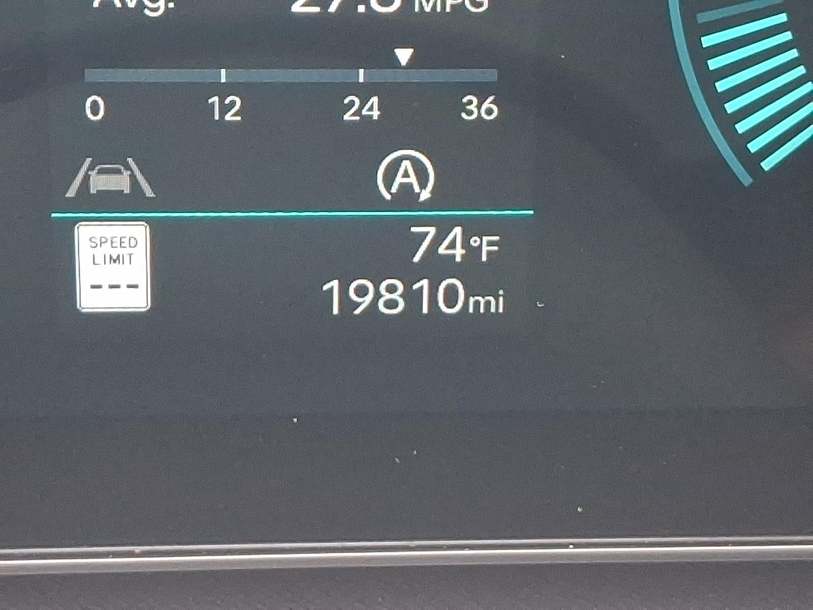 2025 Hyundai SANTA FE SE AWD