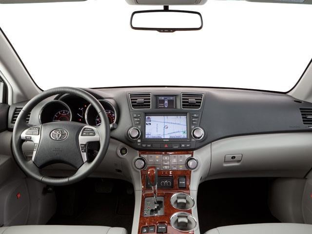 2013 Toyota Highlander 4WD 4dr V6 (Natl)